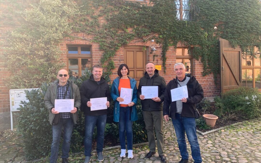 U sklopu Erasmus+ projekta pod brojem 2025-1-HR01-KA121-VET-000320688, a pod radnim nazivom „MOVE IT: Mobilnost Obrtnika za Vještine i Edukaciju-Internacionalna Tradicija, prošli tjedan (13.-17. listopada 2025.) je bio produktivan i edukativan i za naše djelatnike!